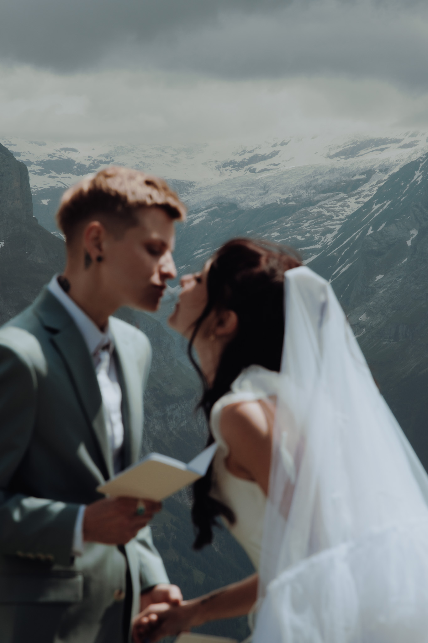 How to Plan a Mountain Elopement in the Swiss Alps: J + A’s Elopement in Grindelwald